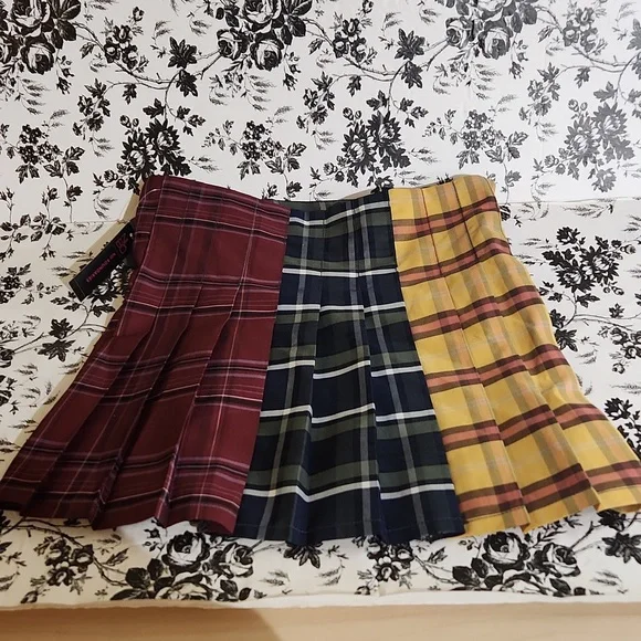 Pleated skirt  c26 - Picture 3 of 7